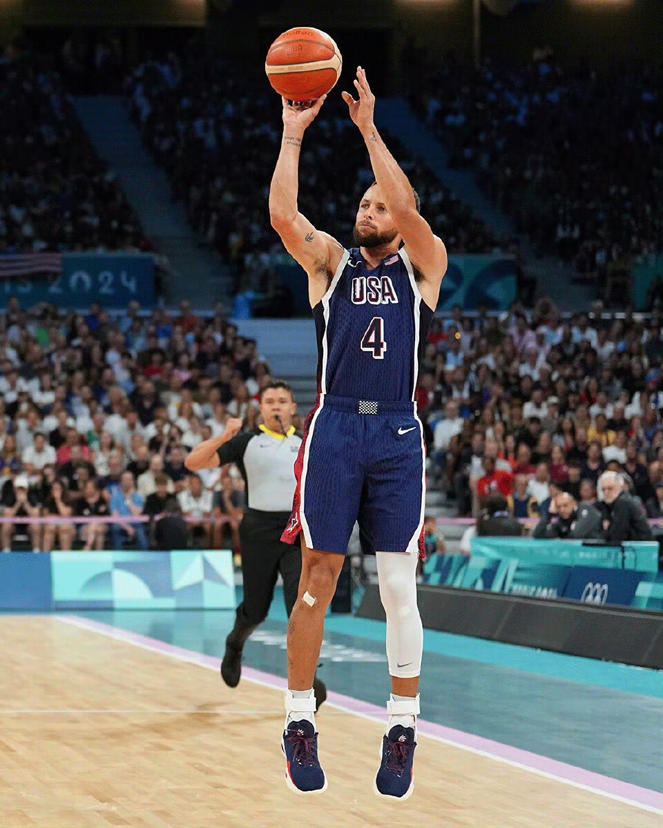 张杨帆曾在 张杨帆曾在